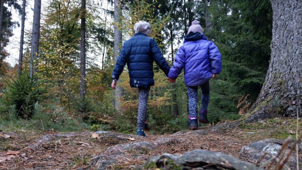 Auf ins Abenteuer mit den Kinderschuhen von LOWA LOWA Kinderschuhe - ROBIN GTX lo & INNOX mid