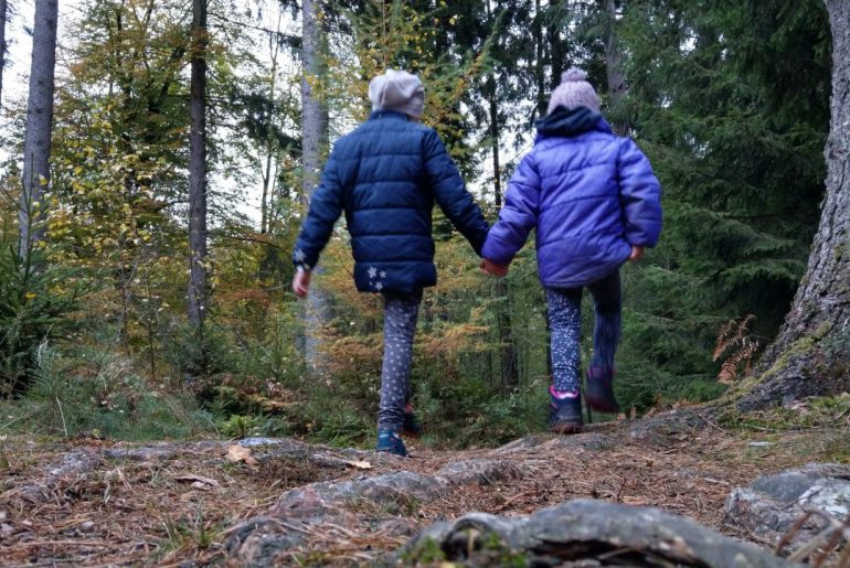 Auf ins Abenteuer mit den Kinderschuhen von LOWA LOWA Kinderschuhe - ROBIN GTX lo & INNOX mid